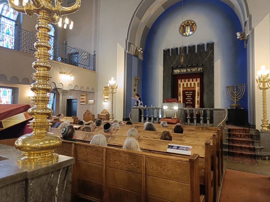 Forum der Religionen Besuch Synagoge.jpg