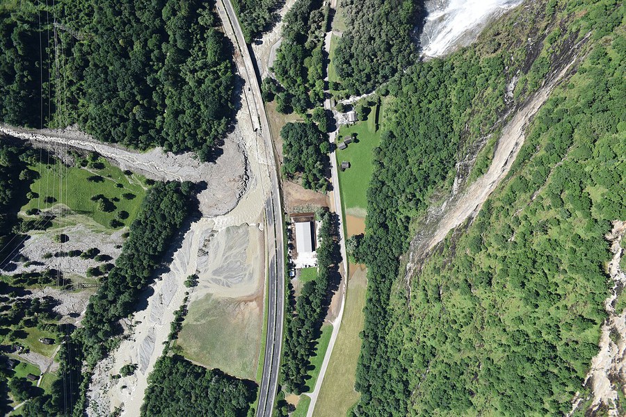 Severe_weather_damages_A13_Buffalora_June2024_Swisstopo_Rappid_Mapping.jpg